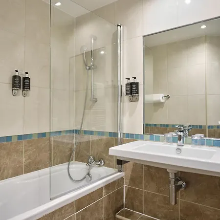 Hotel Etoile Saint Ferdinand By Happyculture 4*