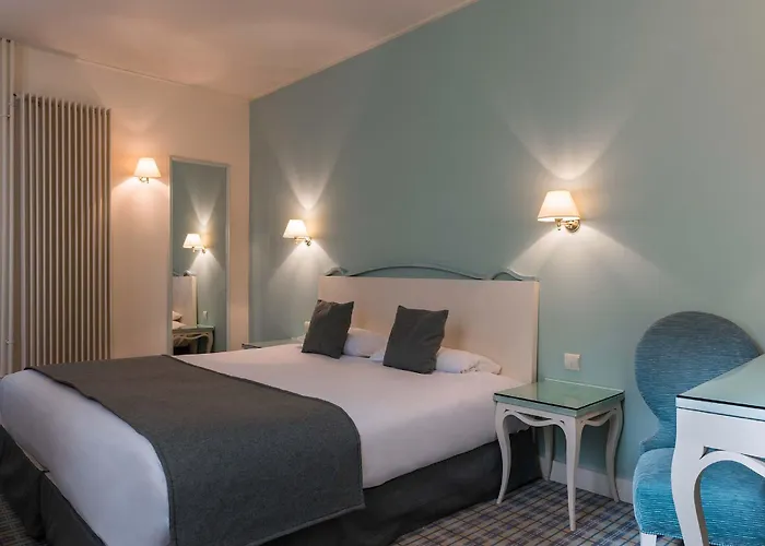 Etoile Saint Ferdinand By Happyculture Hotel 4*