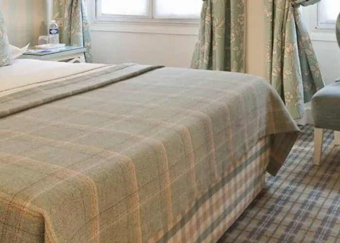 Hotel Etoile Saint Ferdinand By Happyculture Paris