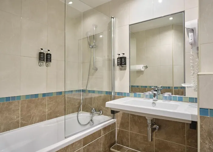 Hotel Etoile Saint Ferdinand By Happyculture 4*