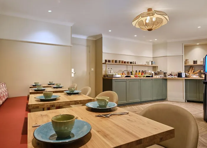 Etoile Saint Ferdinand By Happyculture 4* Paris