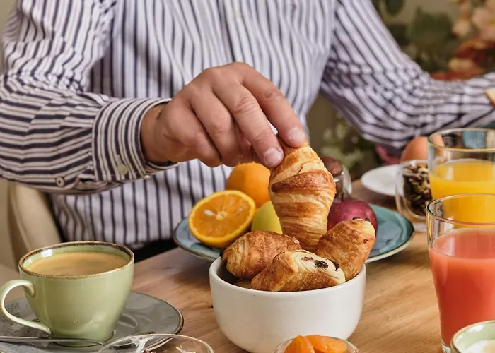 Etoile Saint Ferdinand By Happyculture Hotel