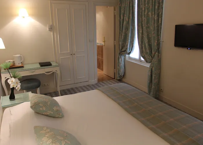 Etoile Saint Ferdinand By Happyculture 4*