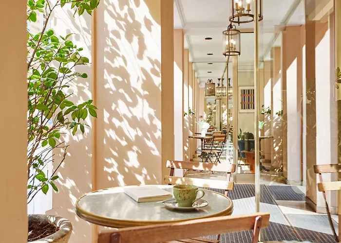 Etoile Saint Ferdinand By Happyculture Hotel