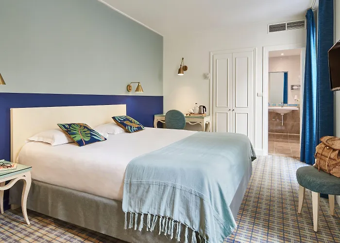 Hotel Etoile Saint Ferdinand By Happyculture Paris