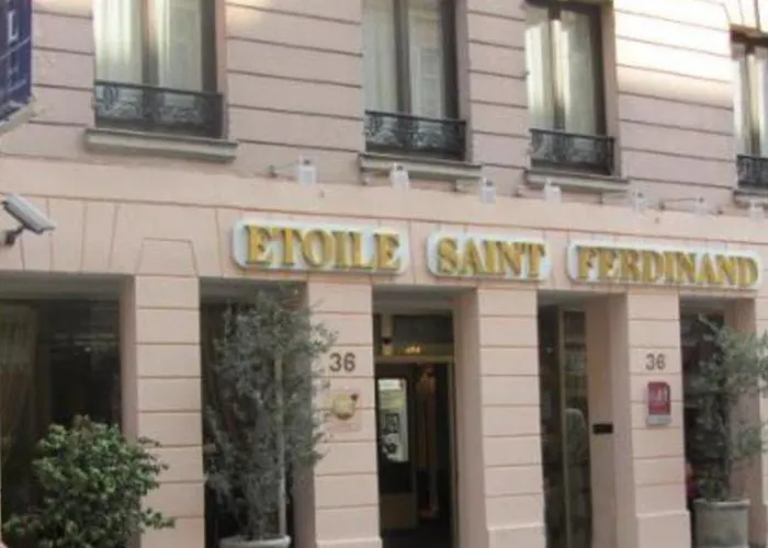 Etoile Saint Ferdinand By Happyculture Hotel